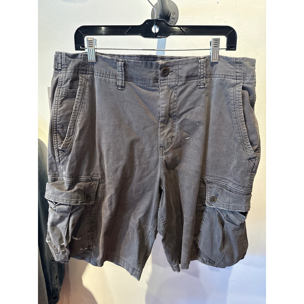 American Eagle Mens Gray Cargo Shorts Distressed Cotton Twill Size 36 18x9