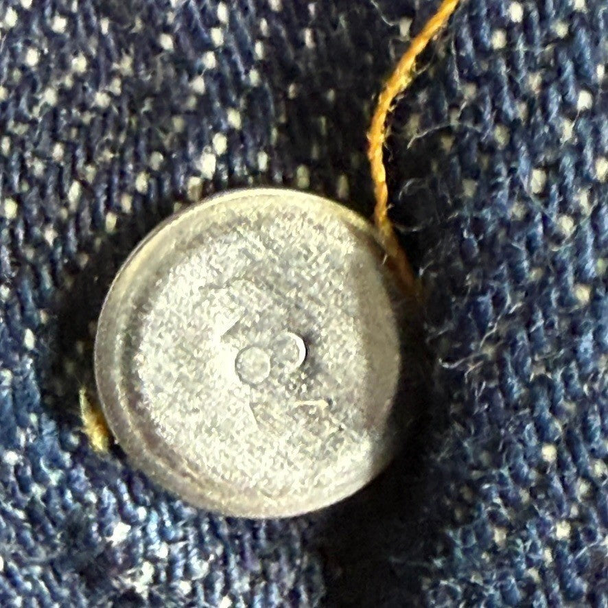 Levi Strauss 501 Jeans Mens 44x32 Dark Wash Straight Leg Button Fly Denim