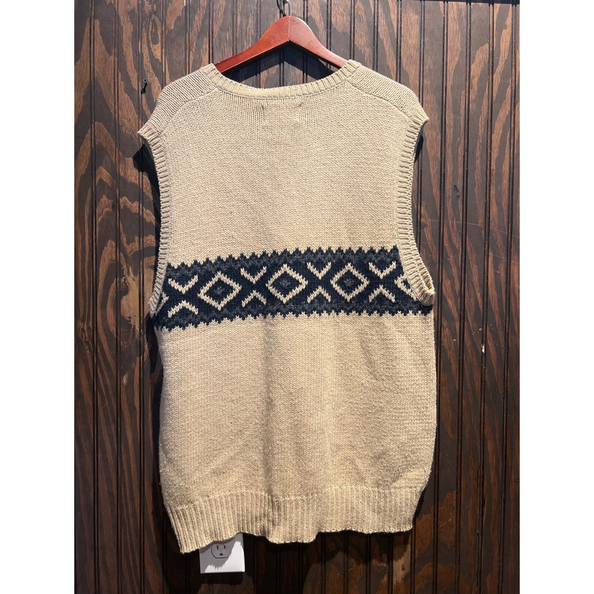 Vintage Quality Clothing Co Fair Isle Sweater Vest Beige Navy V-Neck XL 21x30