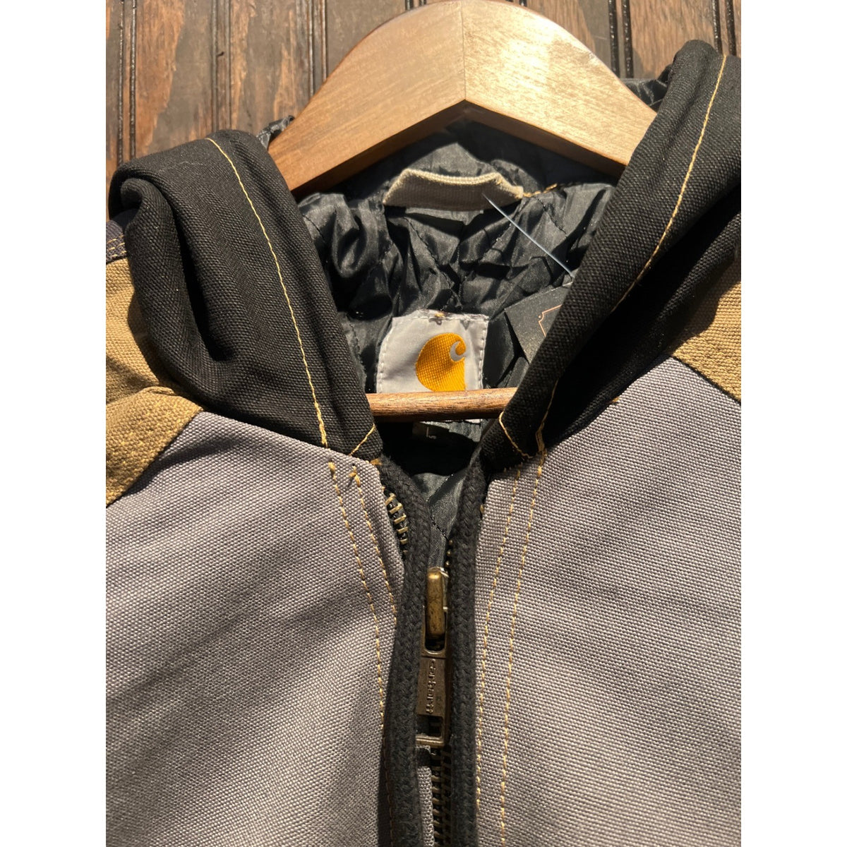 Carhartt Multi Color Patchwork Active Jacket Hooded Canvas Work Bomber Large