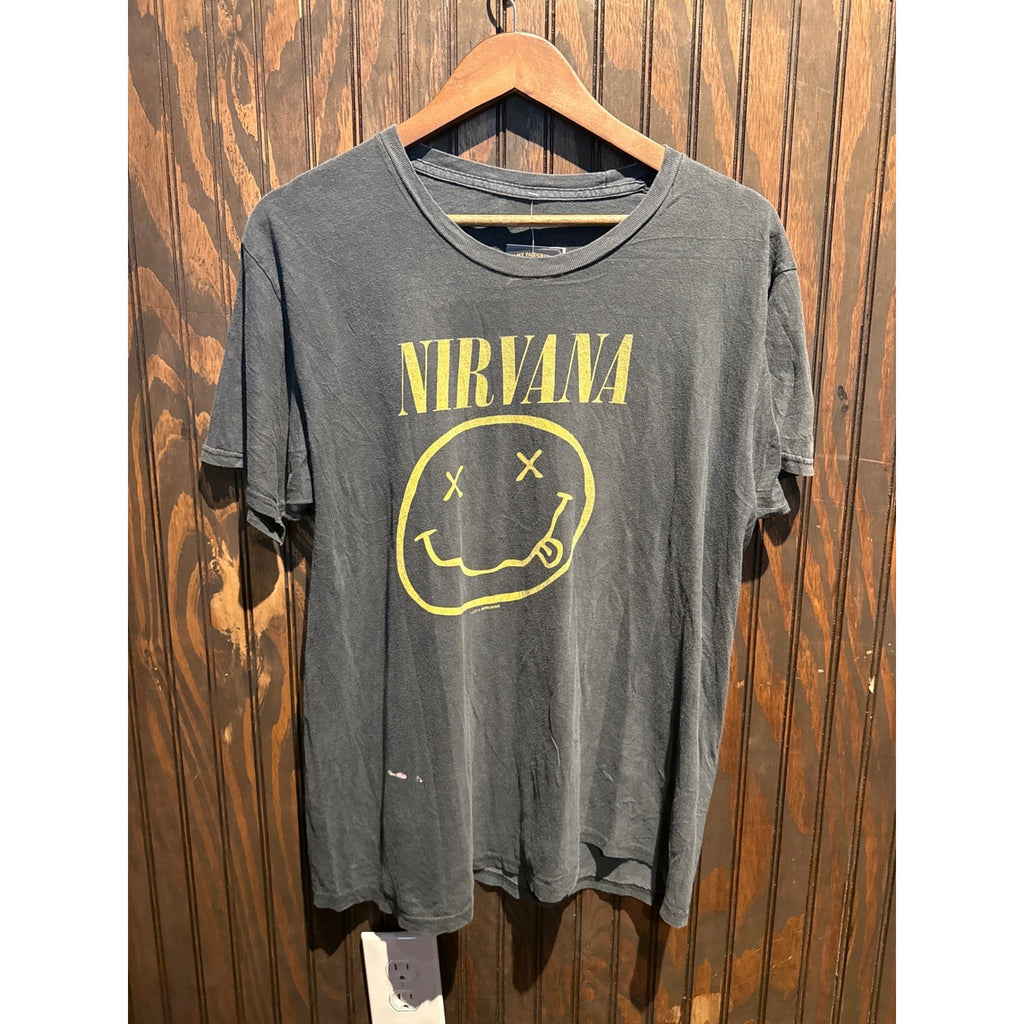 Nirvana Smiley Face Graphic T-Shirt Mens Faded Black Grunge Band Tee 27x32