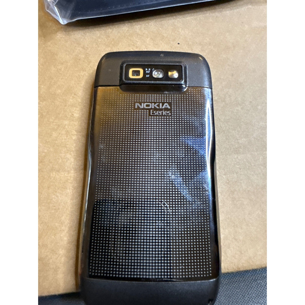 Nokia E71 Eseries Grey Silver Unlocked QWERTY Symbian Smartphone Original Box