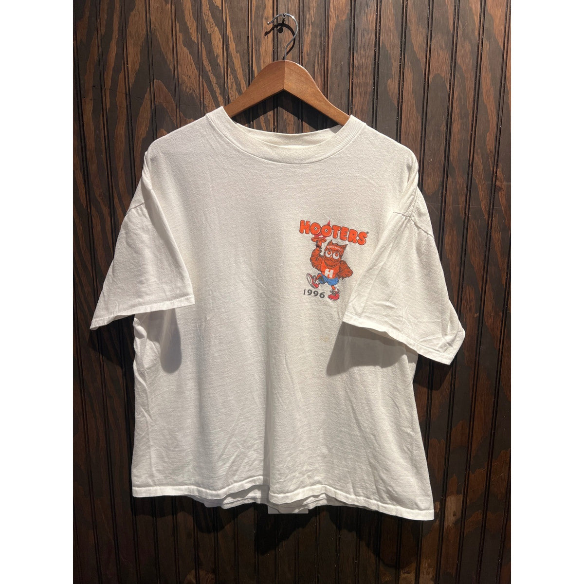 Vintage 1996 Hooters Single Stitch Graphic T-Shirt White Mens XL 28x25 Retro Owl