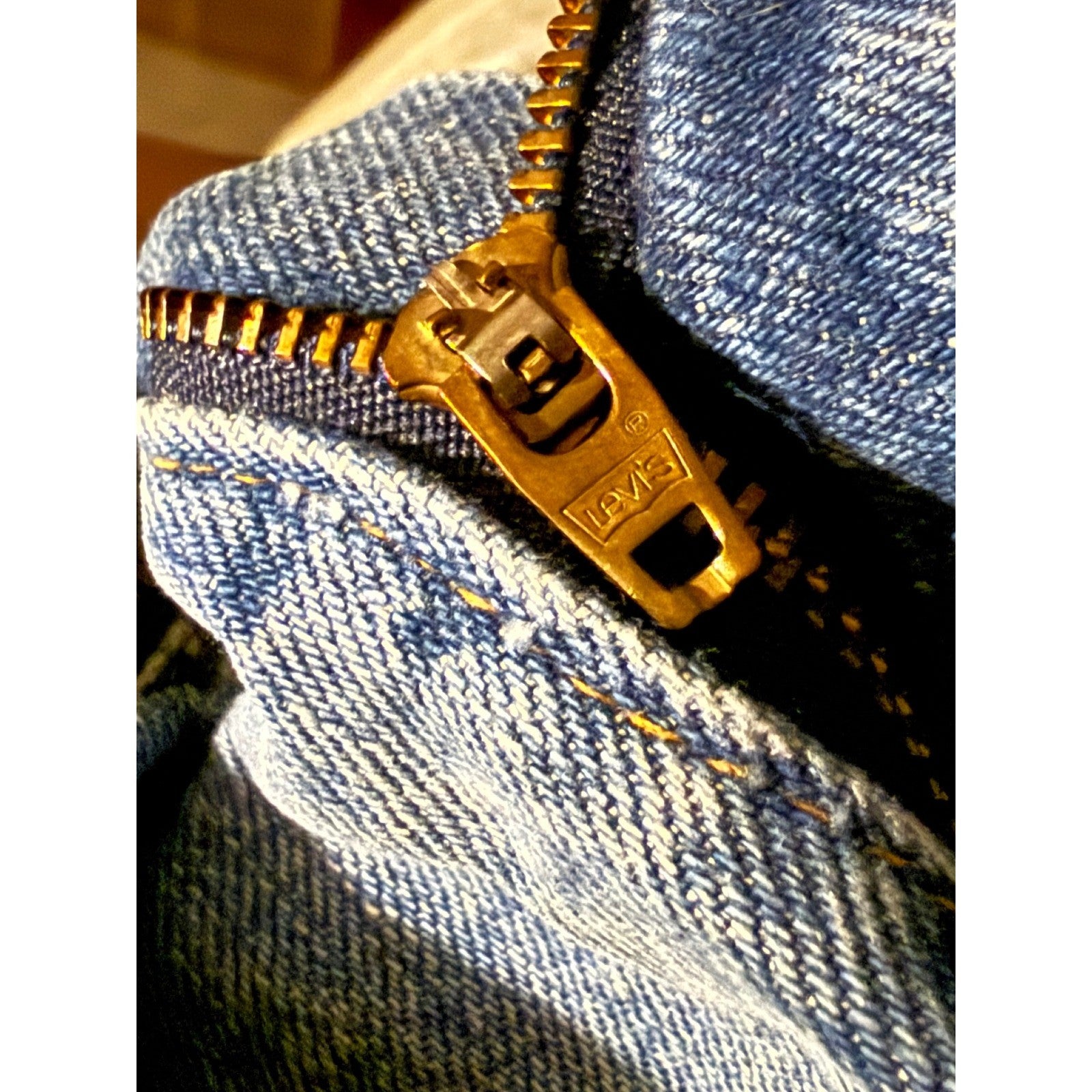 Vintage Levi's 505 Orange Tab Jeans USA Made Zip Fly Distressed date p5/75