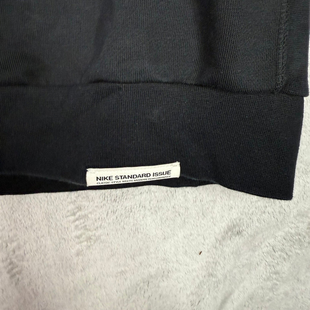 Nike Standard Issue Rayguns Crewneck Sweatshirt Black Men's Size Large