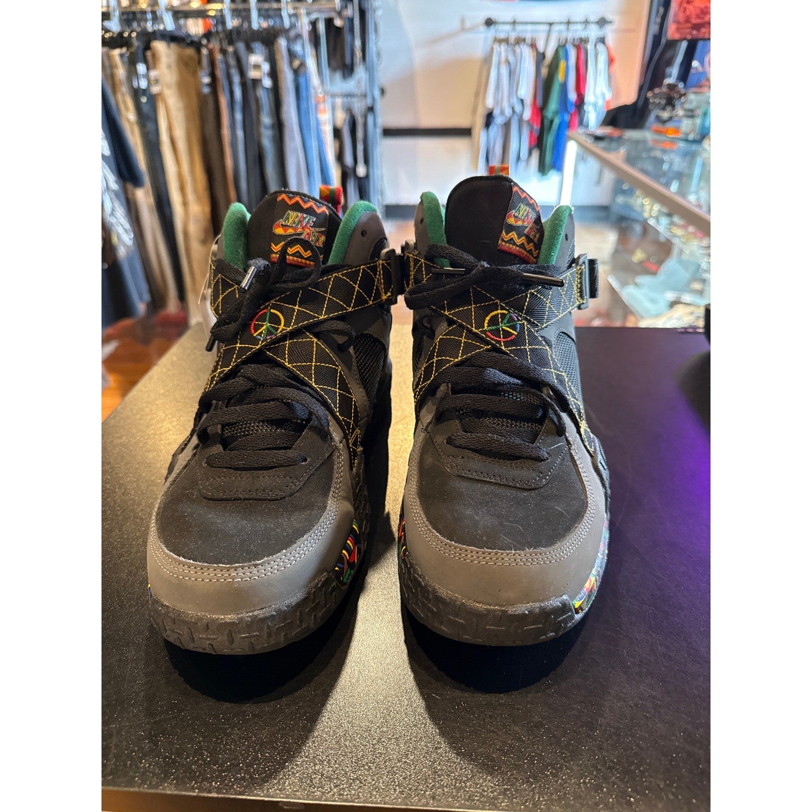 Nike Air Raid Urban Jungle Gym Peace Black Grey Green 642330-003 Mens Size 12
