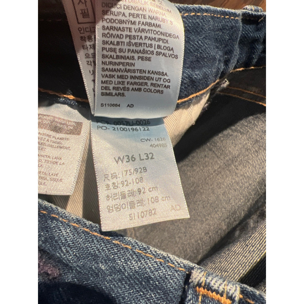 Levis Premium Mens Straight Leg Distressed Blue Denim Jeans 38x30 Button Fly