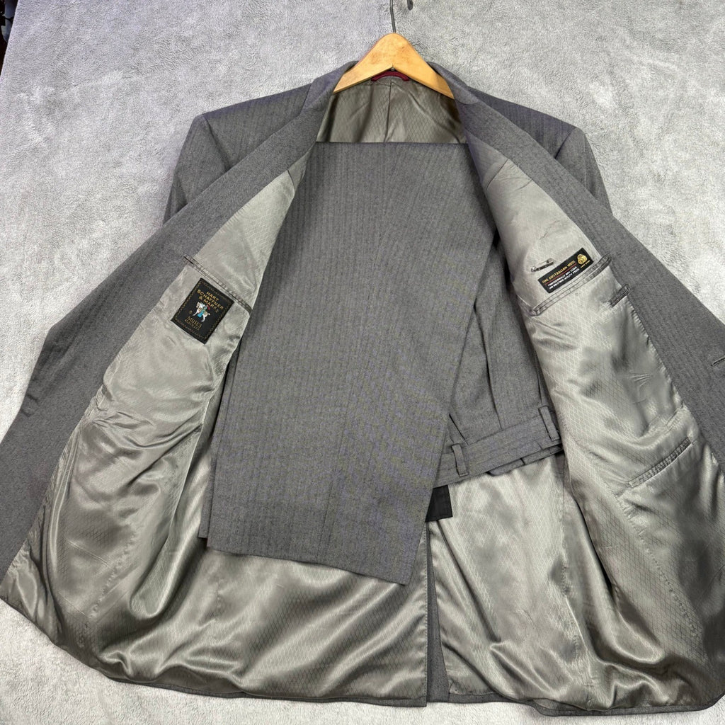 Richard Roberts Men's Gray Herringbone Suit Jacket and Pants Set
