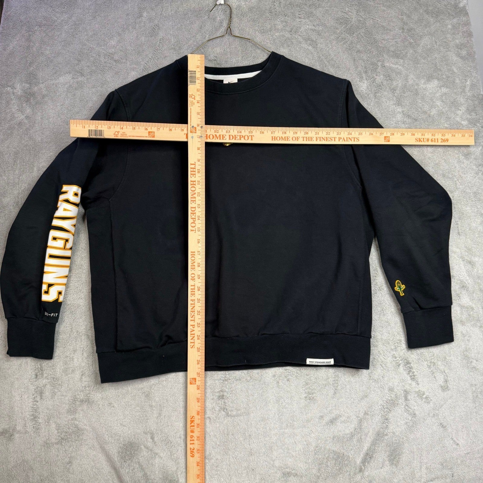 Nike Standard Issue Rayguns Crewneck Sweatshirt Black Men's Size Large