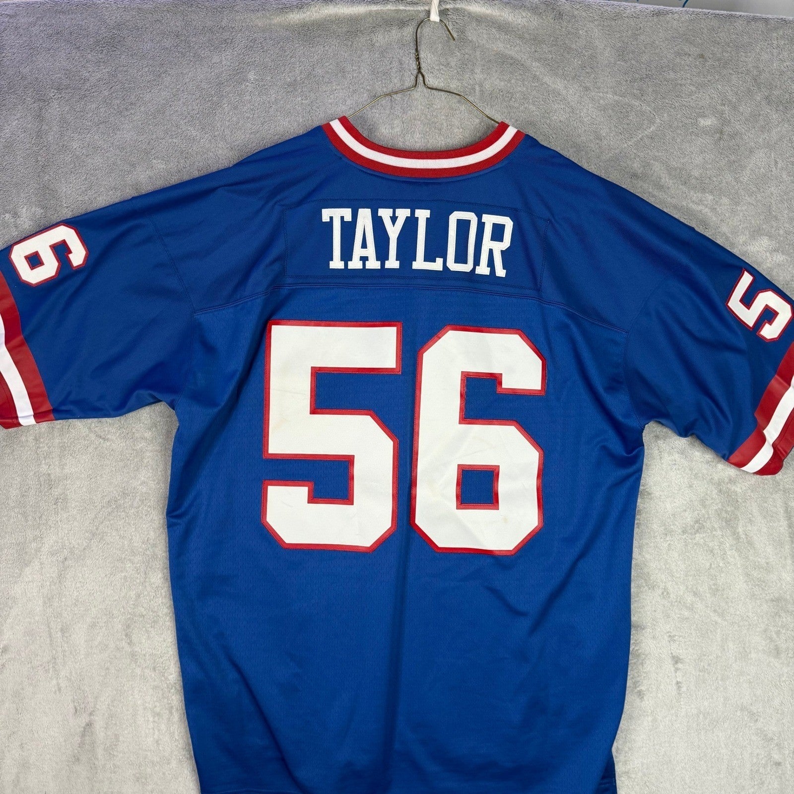 100% Authentic Lawrence Taylor Mitchell & Ness 1986 Giants Jersey Size 52 2XL
