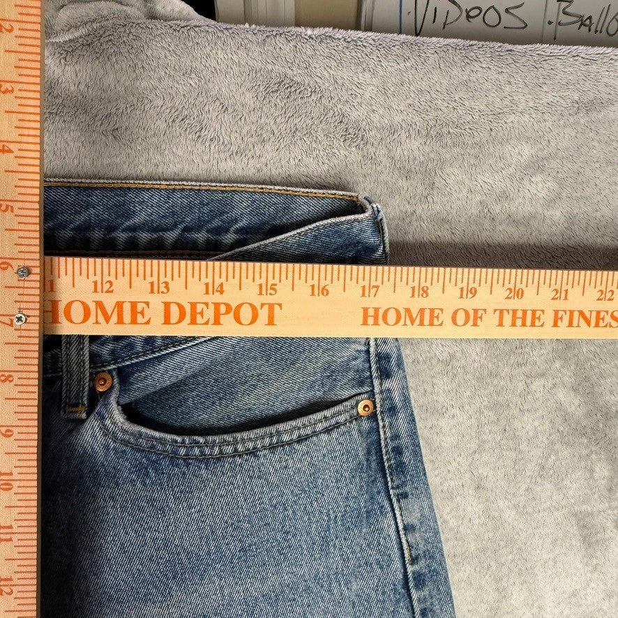 Levi Strauss & Co 505 Mens Light Wash Distressed Denim Jeans Size 35x32