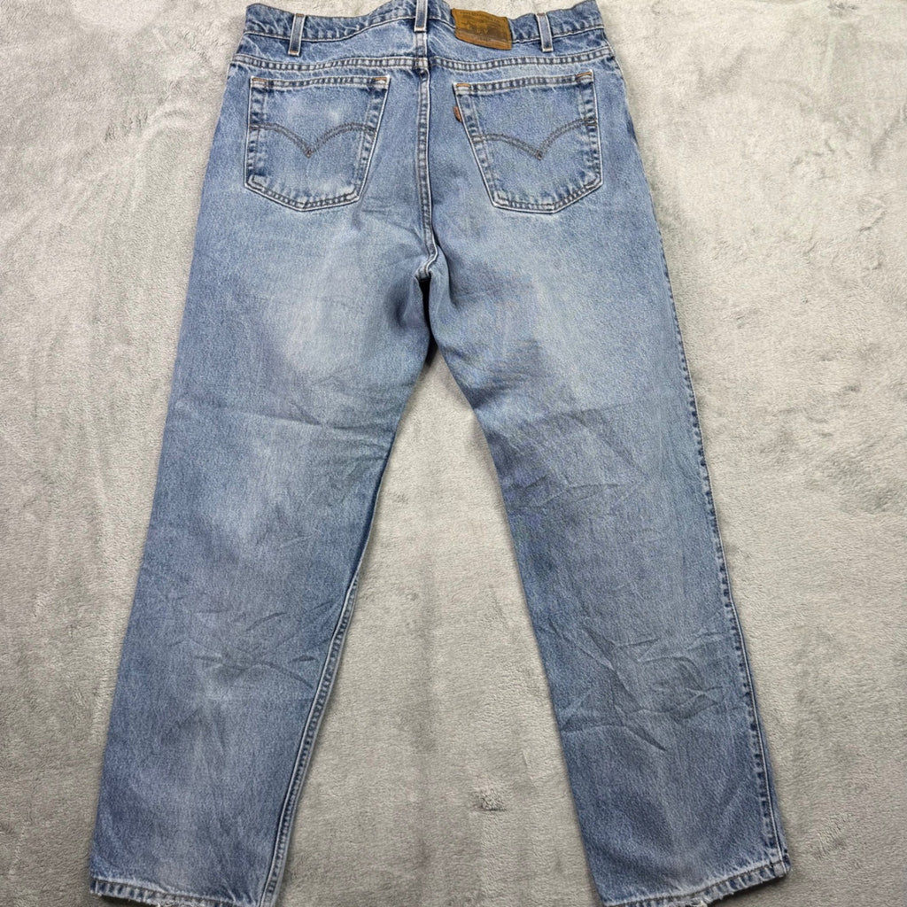 Levi's Relaxed Fit Jeans Mens 36x29 Light Wash Denim YKK Zip Fly