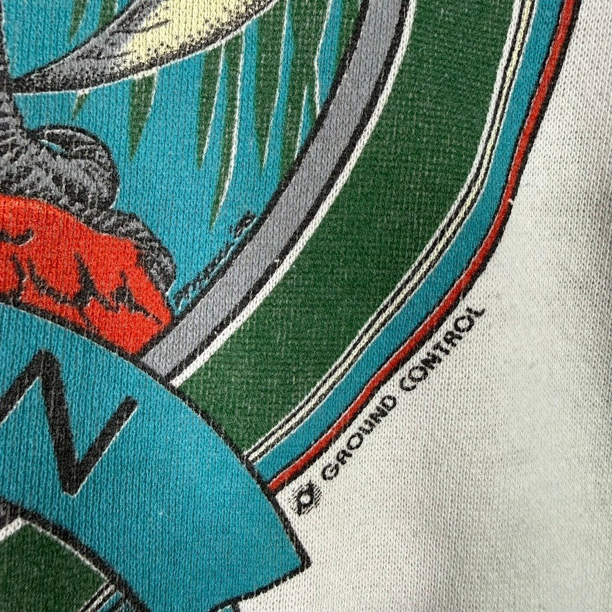 Vintage Amazon River Basin Sweatshirt Graphic Parrot Souvenir White L
