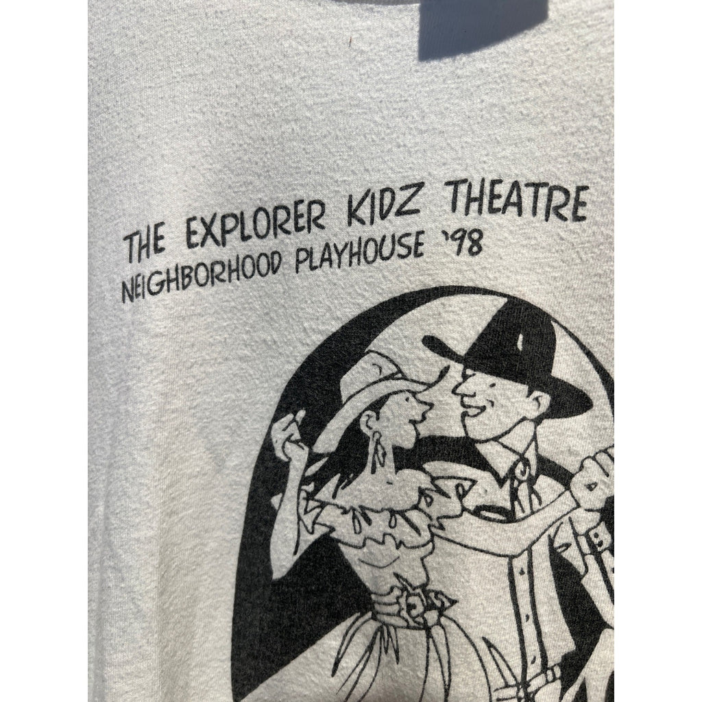 Vintage 1998 Hanes Beefy-T Cinderellie-Me Theatre Graphic T-Shirt XL White