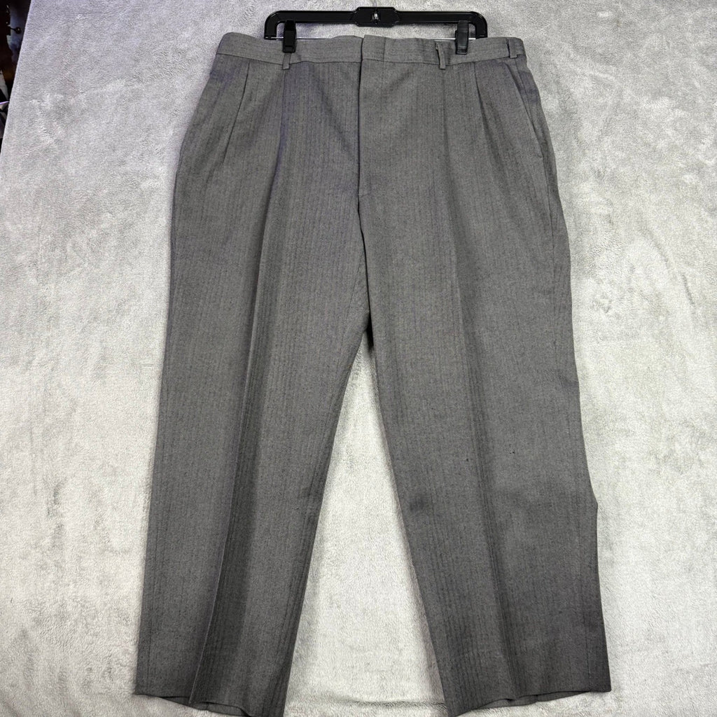 Richard Roberts Men's Gray Herringbone Suit Jacket and Pants Set