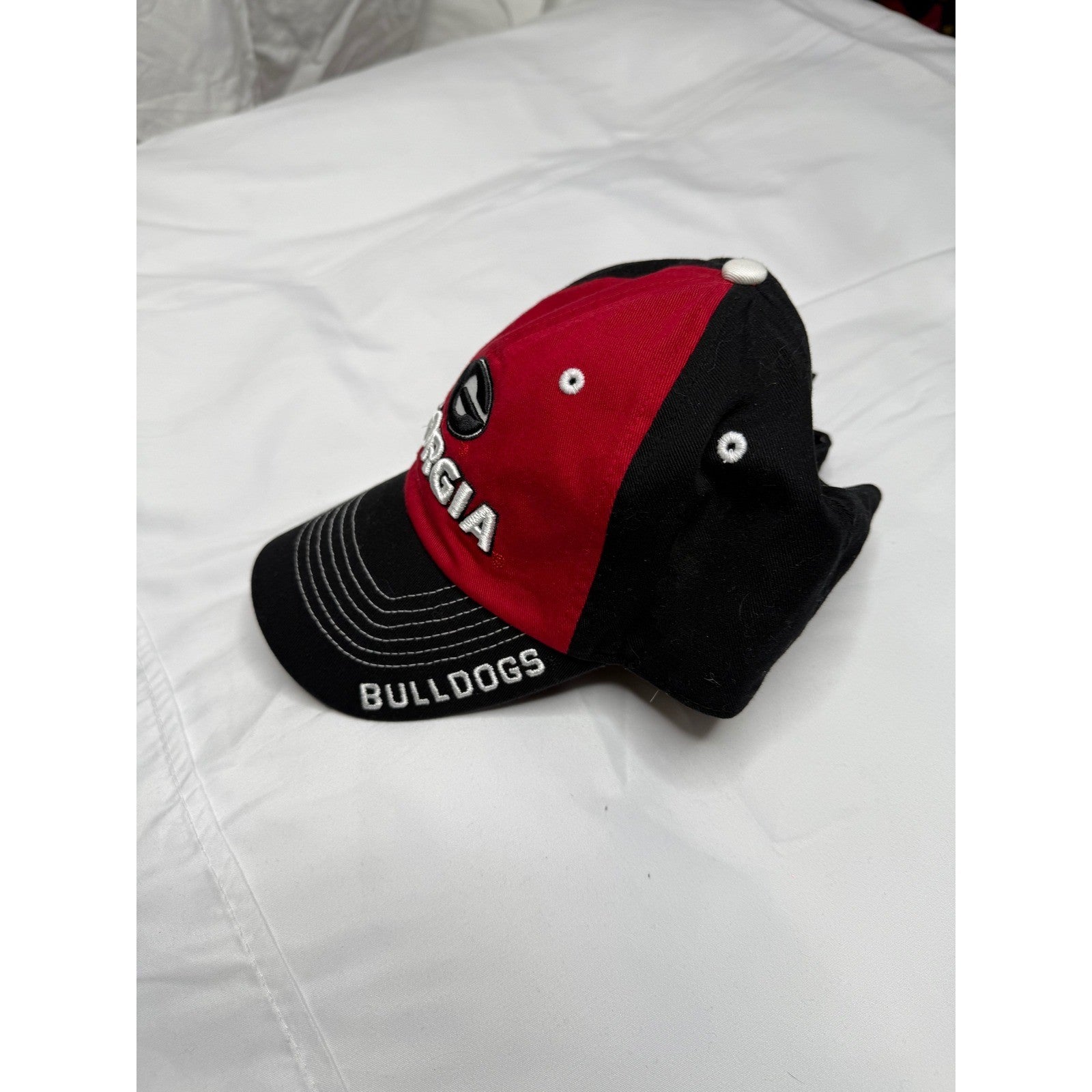 Georgia Bulldogs Baseball Cap Red Black Embroidered G Logo Adjustable Strap