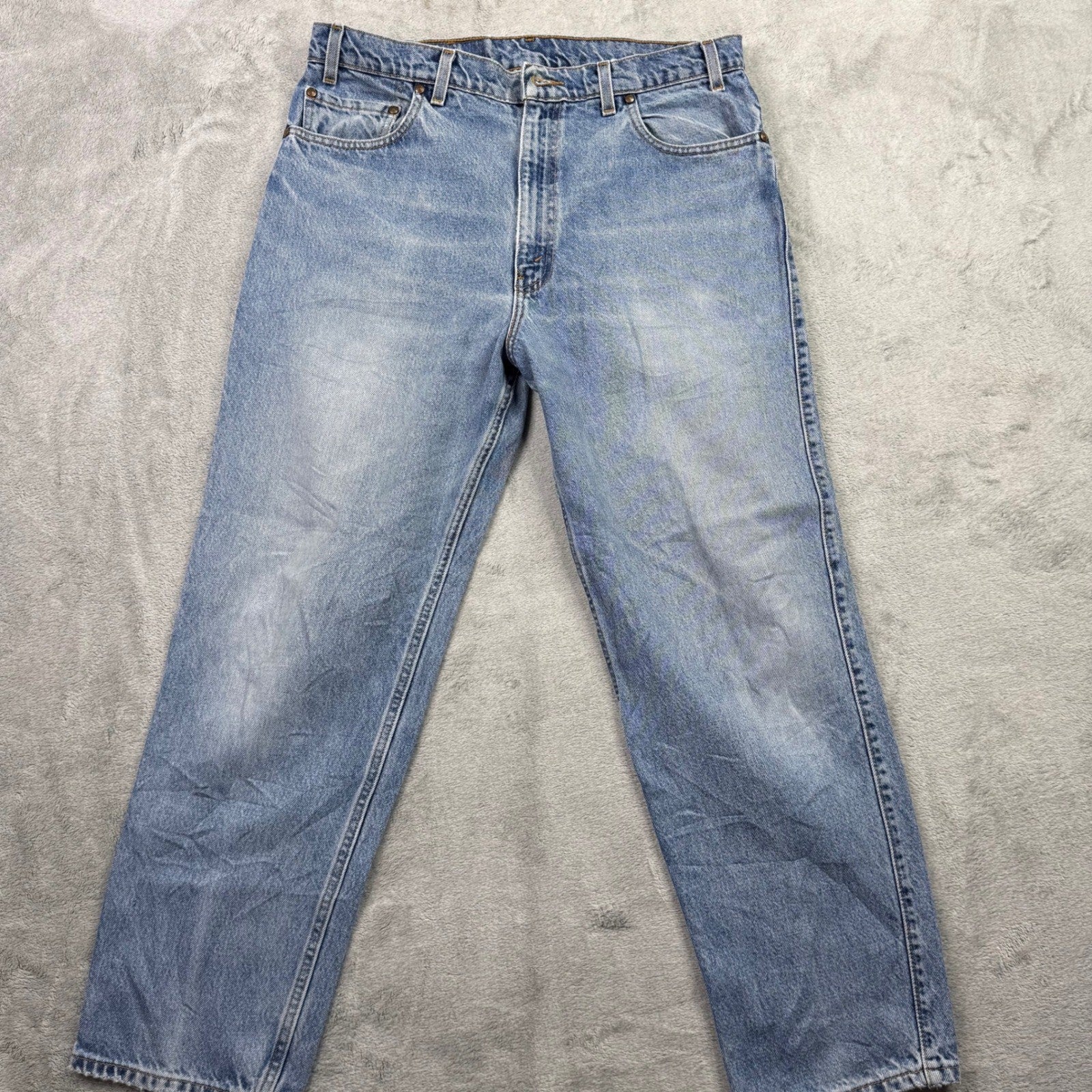 Levi's Relaxed Fit Jeans Mens 36x29 Light Wash Denim YKK Zip Fly