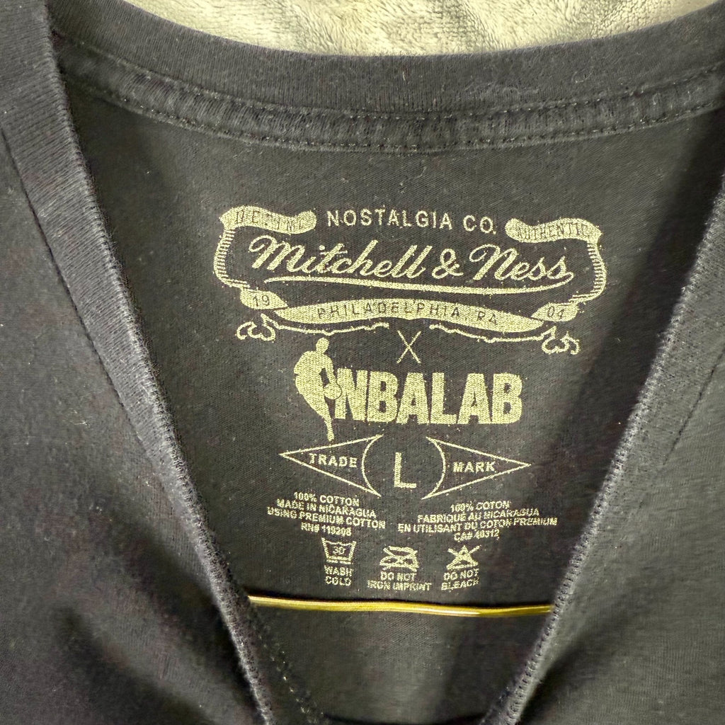 Mitchell & Ness NBA LAB "Lakeshow" Los Angeles Lakers Graphic TShirt Size L