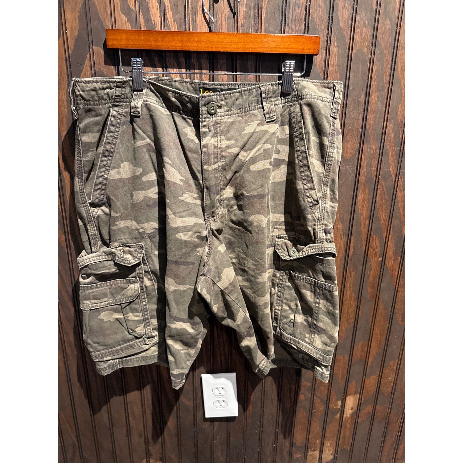 Lee Dungarees Mens Camo Cargo Shorts Green Brown Camouflage Relaxed Fit 36x10