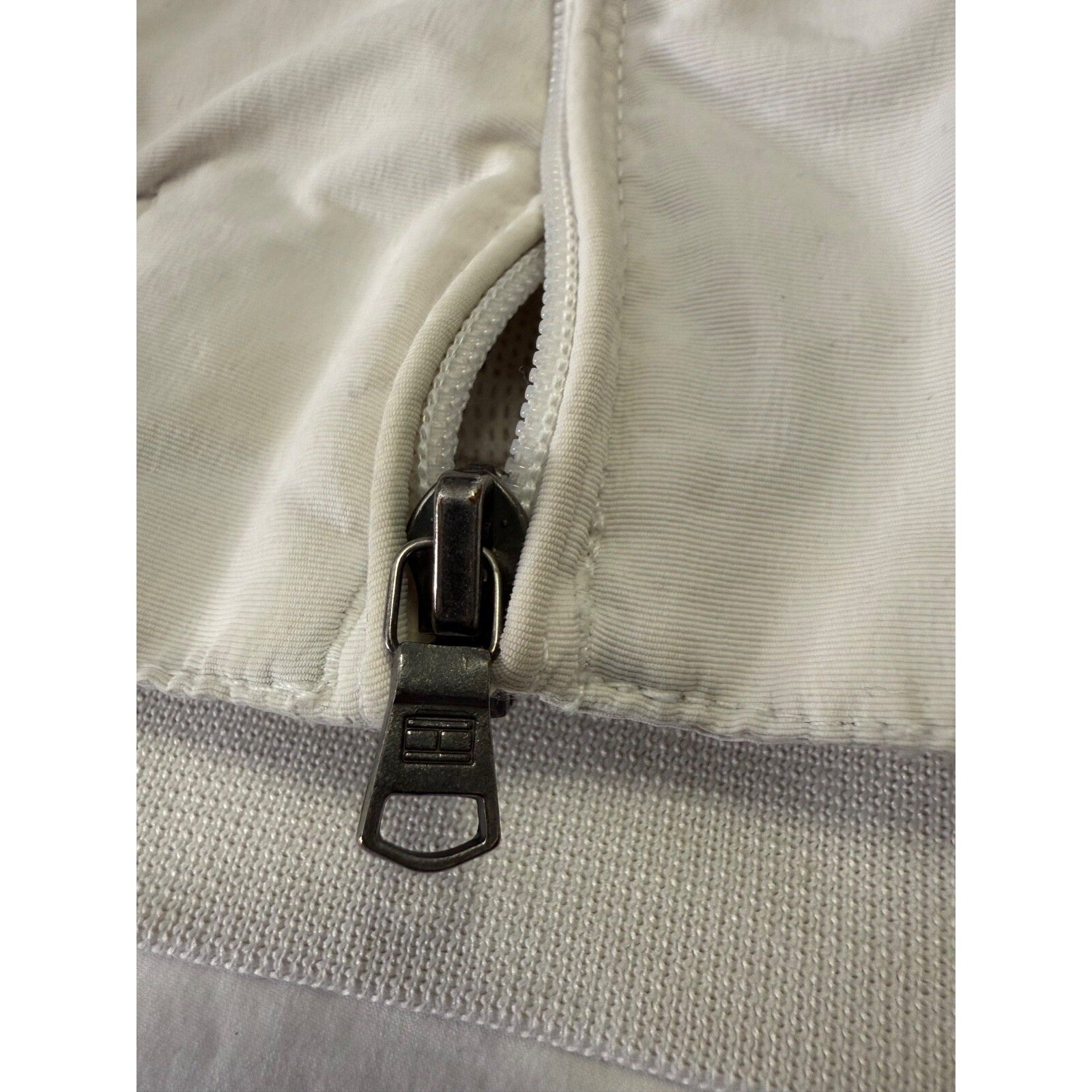 Tommy Hilfiger White Full Zip Jacket Men's L/G Hooded Windbreaker Vintage