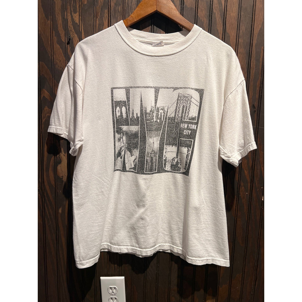 Vintage NYC New York City Skyline Graphic T-Shirt White Large Gildan Tee