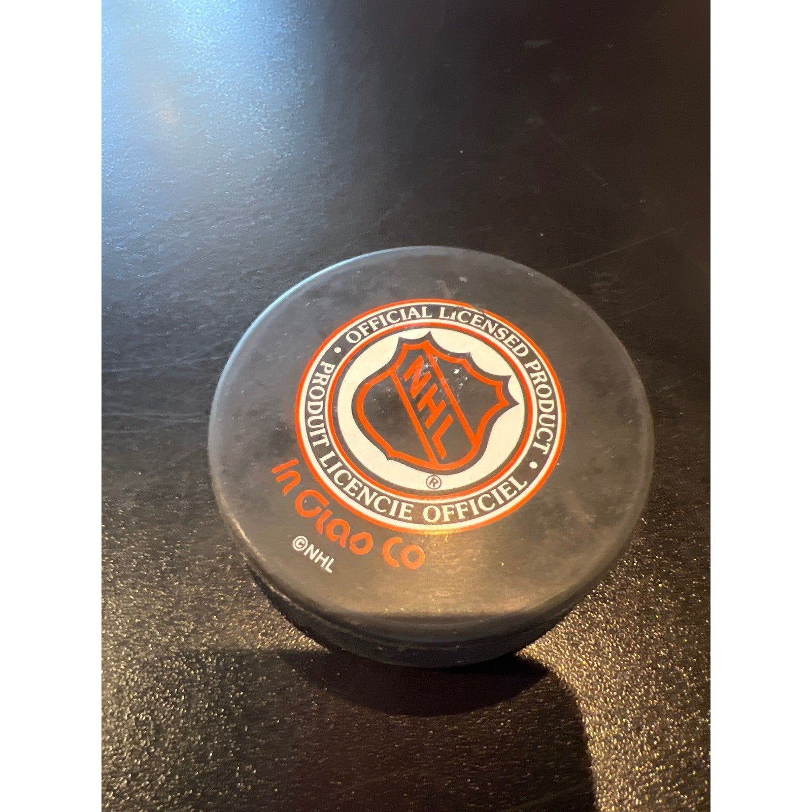 Atlanta Thrashers NHL Official Licensed Souvenir Hockey Puck In Glas Co Black