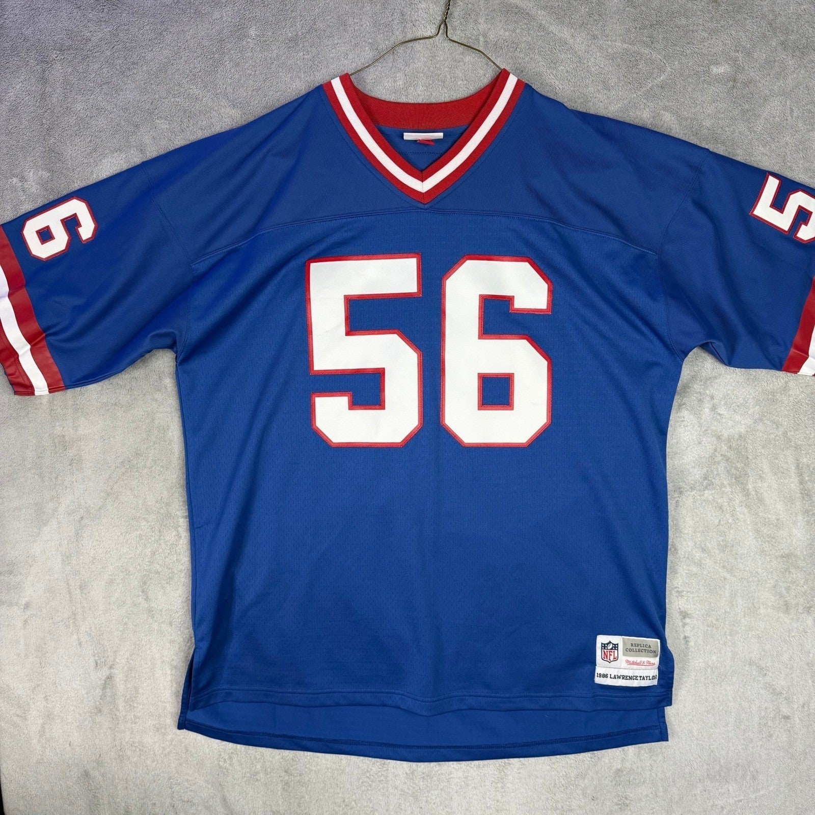 100% Authentic Lawrence Taylor Mitchell & Ness 1986 Giants Jersey Size 52 2XL