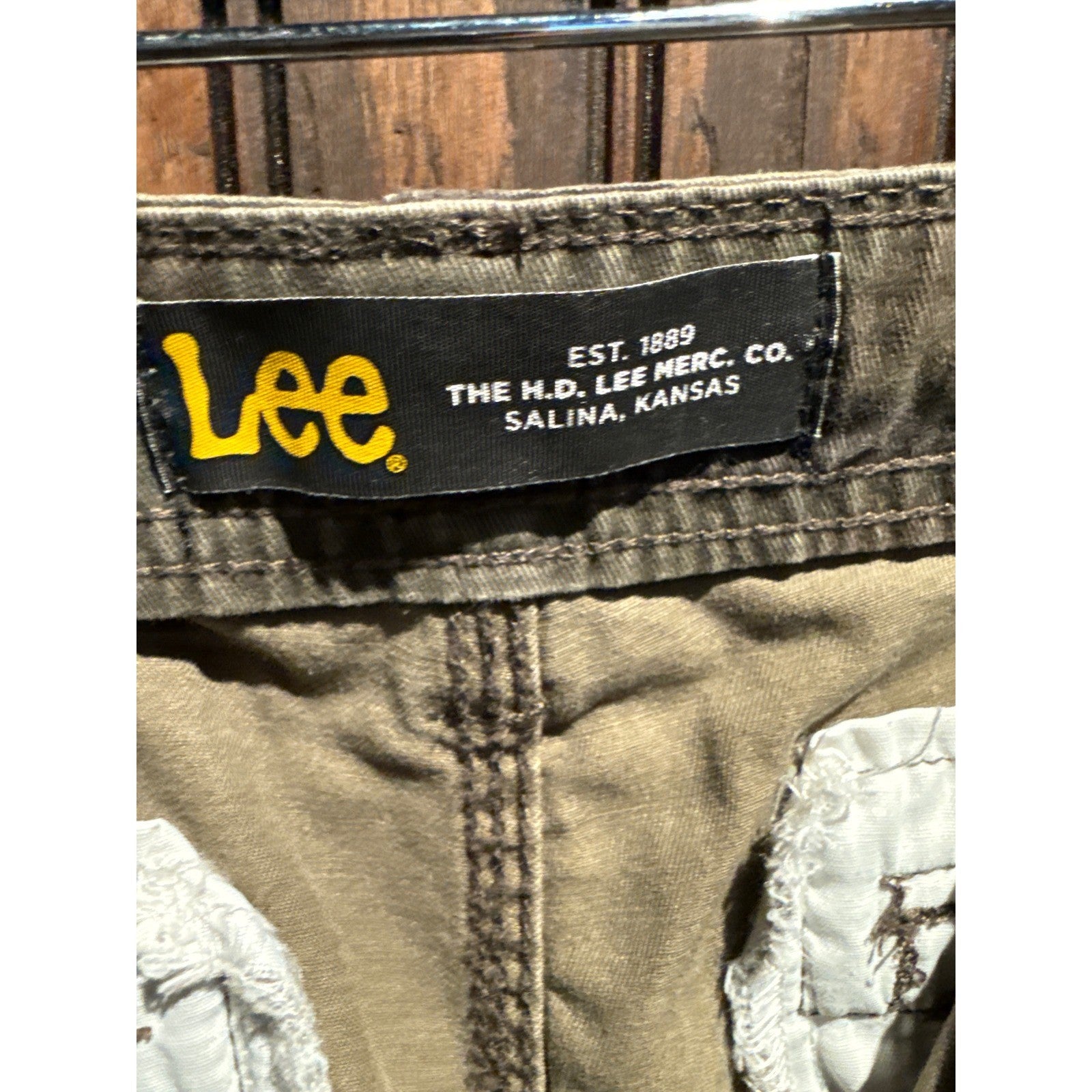 Lee Dungarees Mens Camo Cargo Shorts Green Brown Camouflage Relaxed Fit 36x10