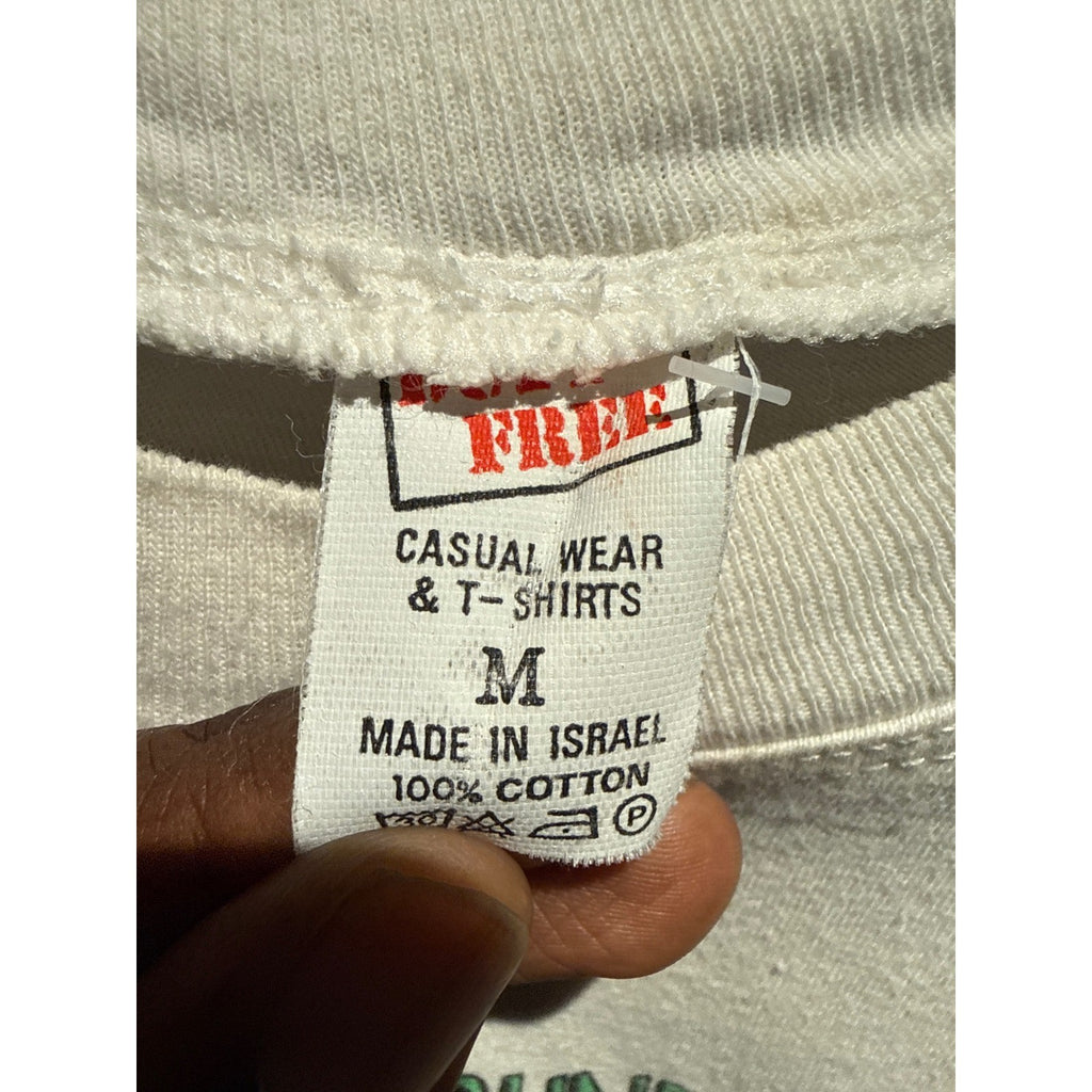 Vintage Hanes Cows From Around The World Graphic T-Shirt White Large 90s Humor