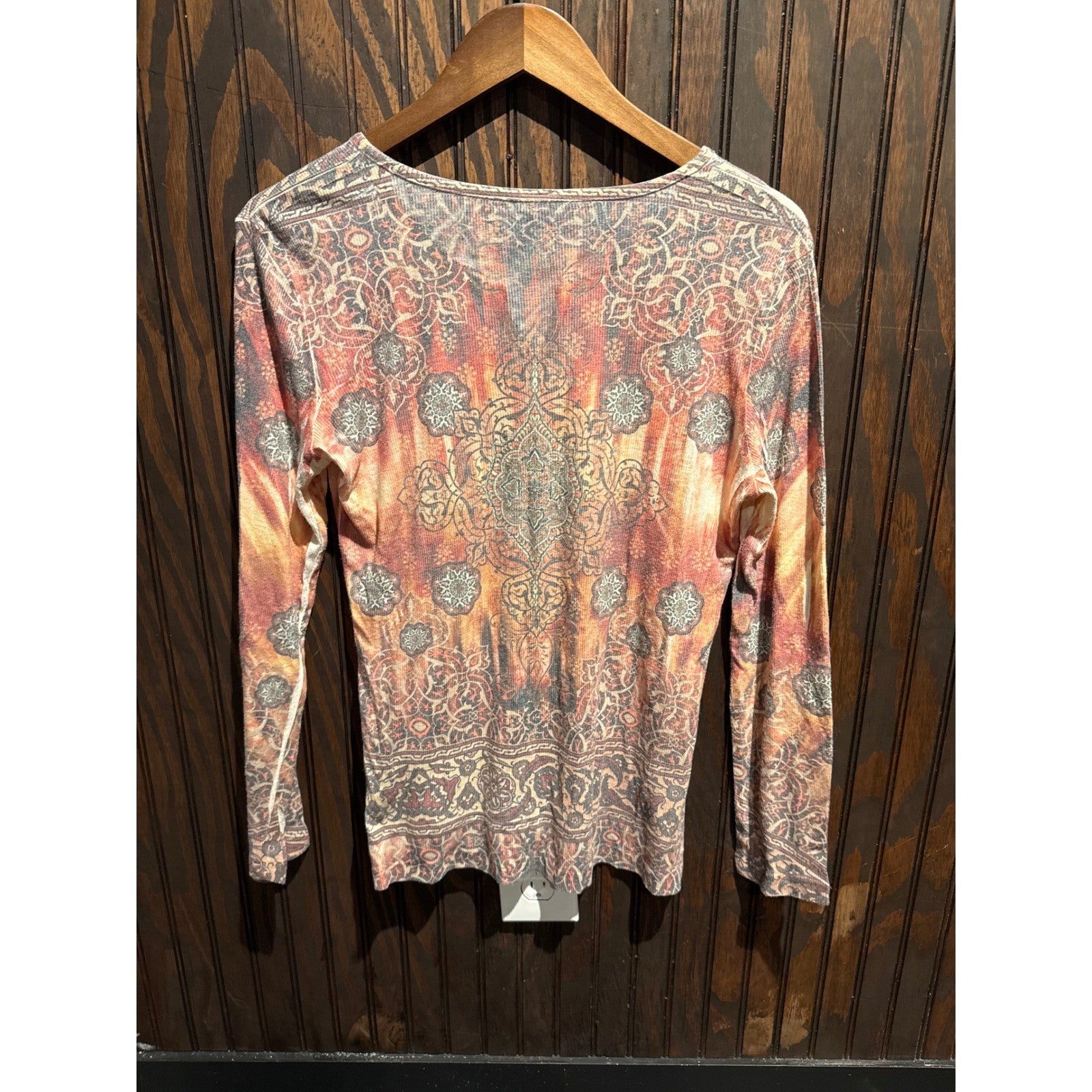 No Boundaries Womens Long Sleeve Waffle Knit Mandala Graphic Thermal Top Orange