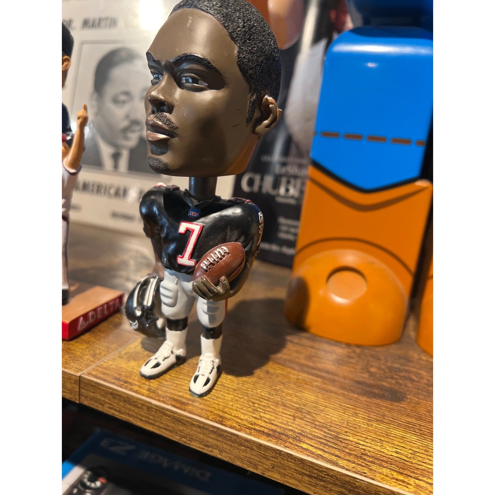 Michael Vick Atlanta Falcons NFL Bobblehead Black Jersey Number 7 Figure