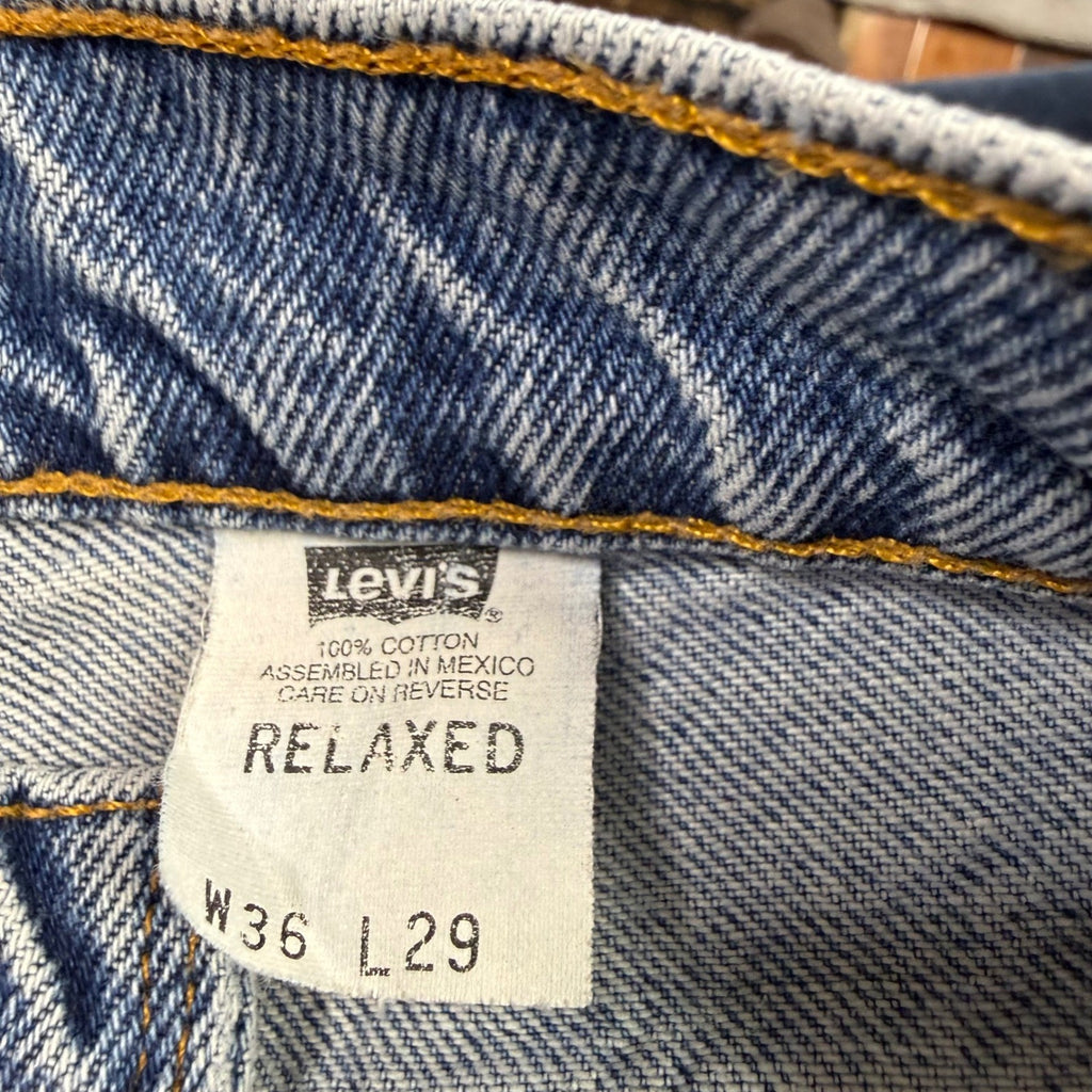 Levi's Relaxed Fit Jeans Mens 36x29 Light Wash Denim YKK Zip Fly