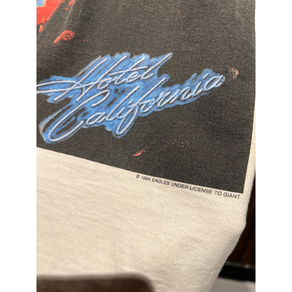 Vintage Eagles Hotel California T-Shirt Softee Single Stitch Cream Large 21x28