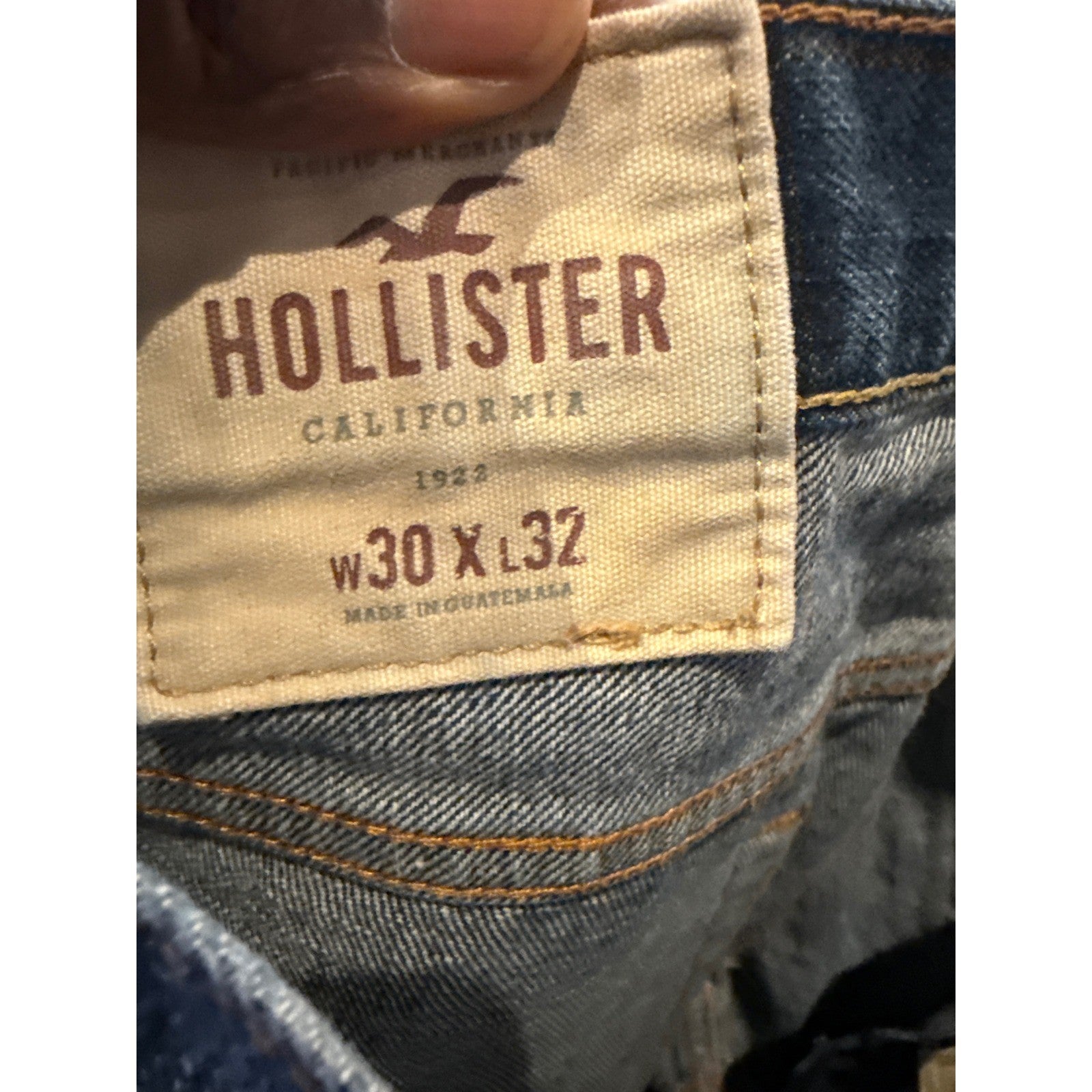 Hollister Mens Dark Wash Denim Cut Off Shorts Raw Hem Blue W30 Slim Fit Casual