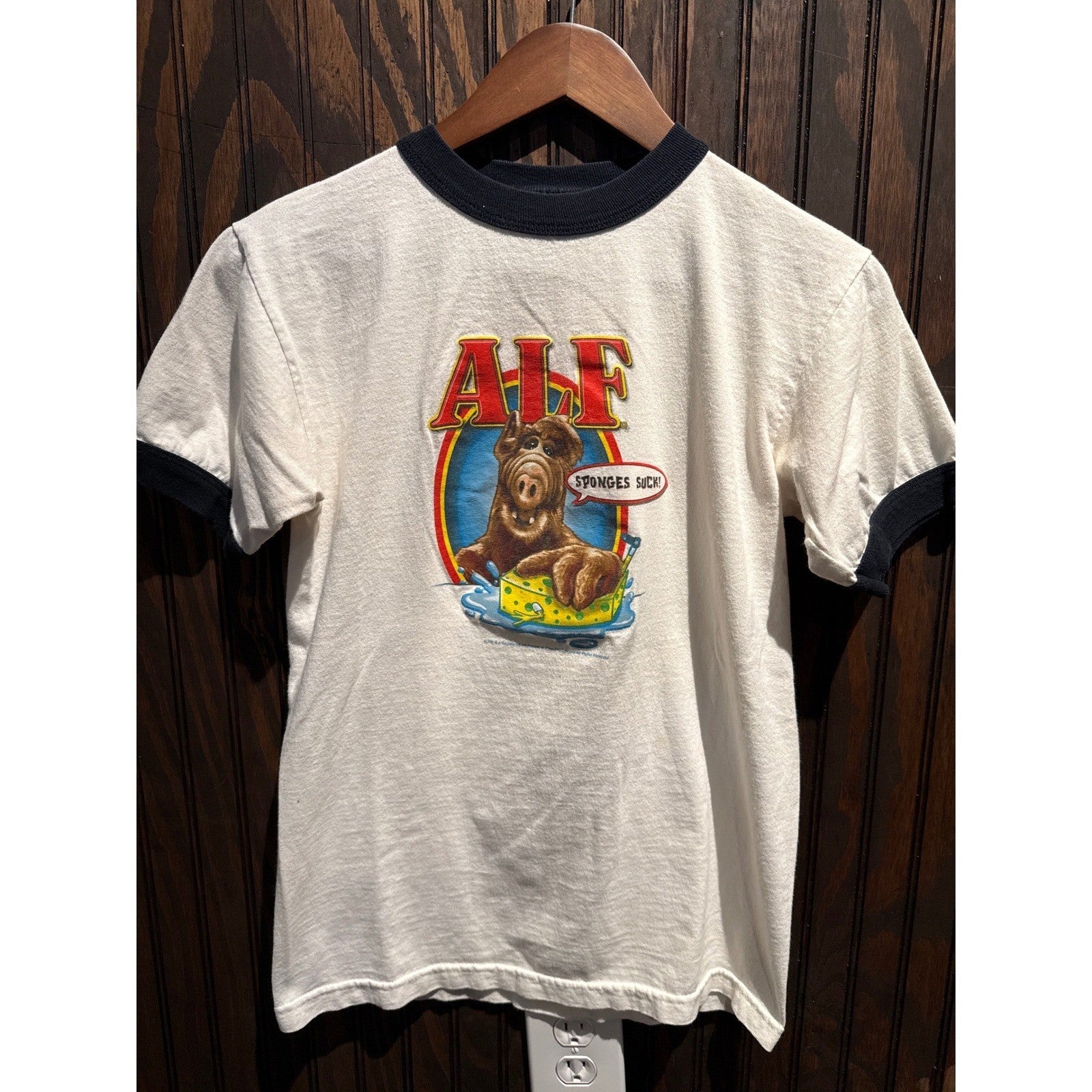 Vintage ALF Sponges Suck Ringer T-Shirt White Black 80s TV Show Graphic Tee