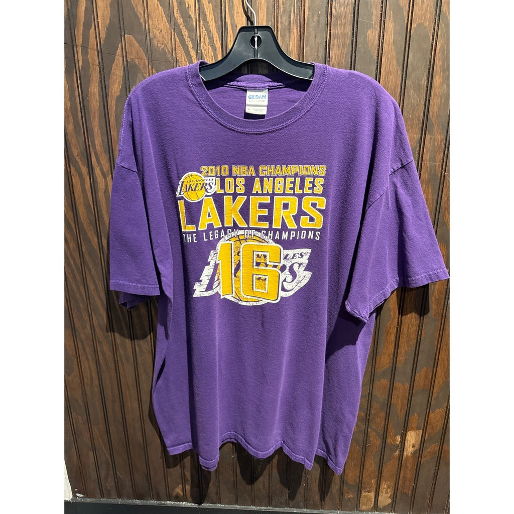 Gildan Los Angeles Lakers 2010 NBA Champions T-Shirt Mens XL Purple Graphic Tee