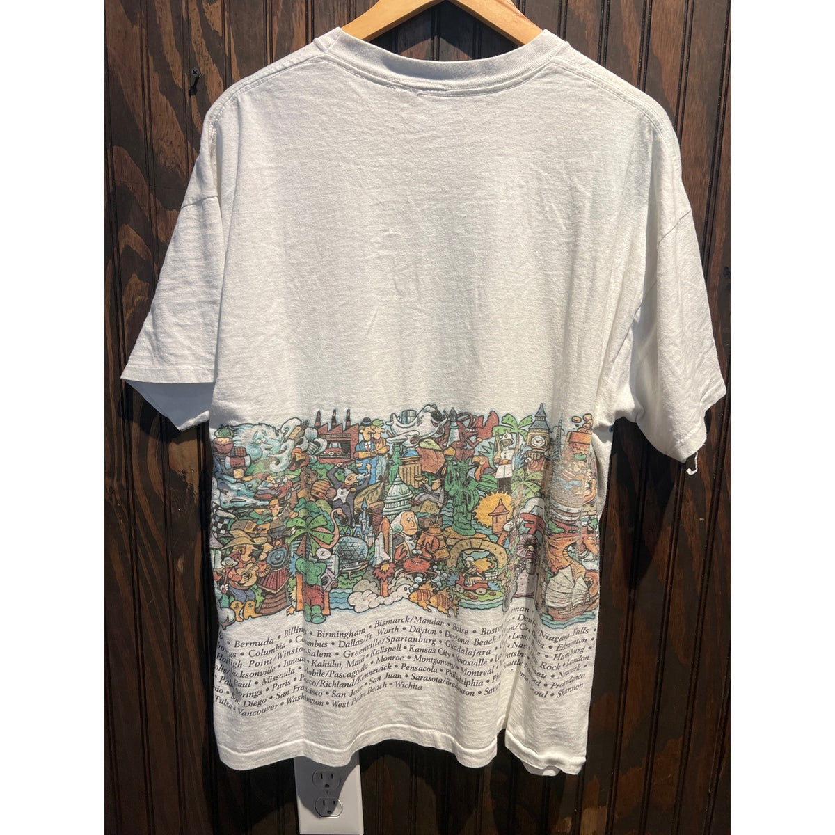 Vintage Delta Air Lines T Shirt We Love To Fly And It Shows Graphic White XL