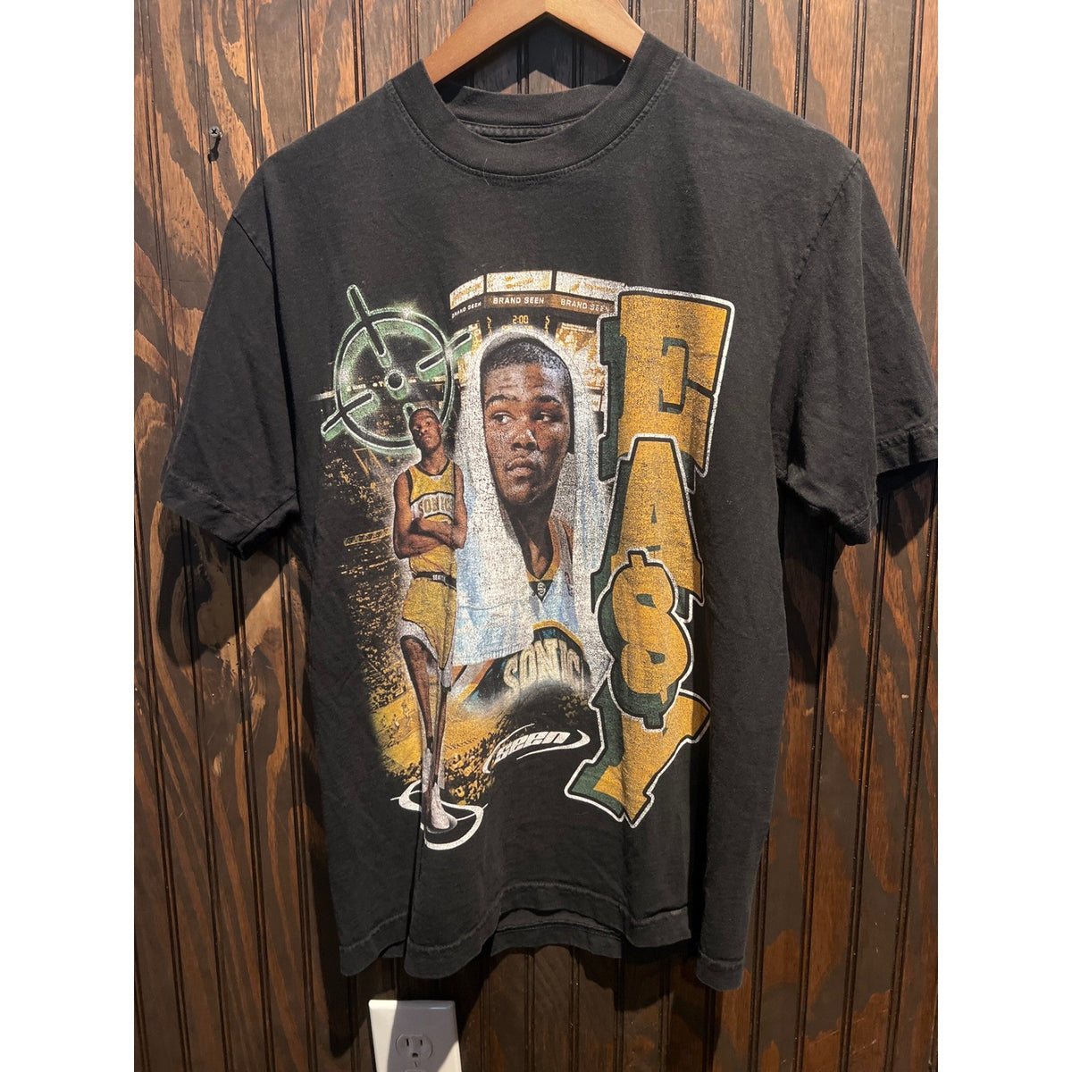 Kevin Durant Seattle SuperSonics Brand Seen Fast Cash Graphic T-Shirt Black S