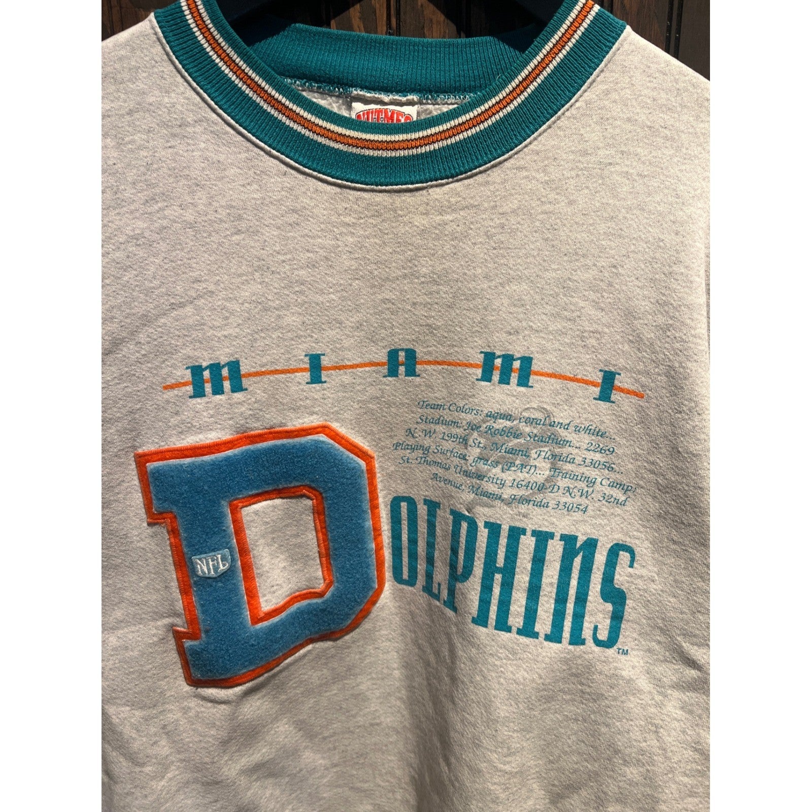 Vintage Miami Dolphins NFL Sweatshirt Gray Chenille Patch Pullover Mens XL 30x27