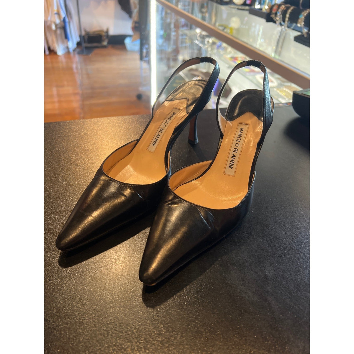 Manolo Blahnik Black Leather Pointed Toe Slingback Pumps Heels Size 38 Italy