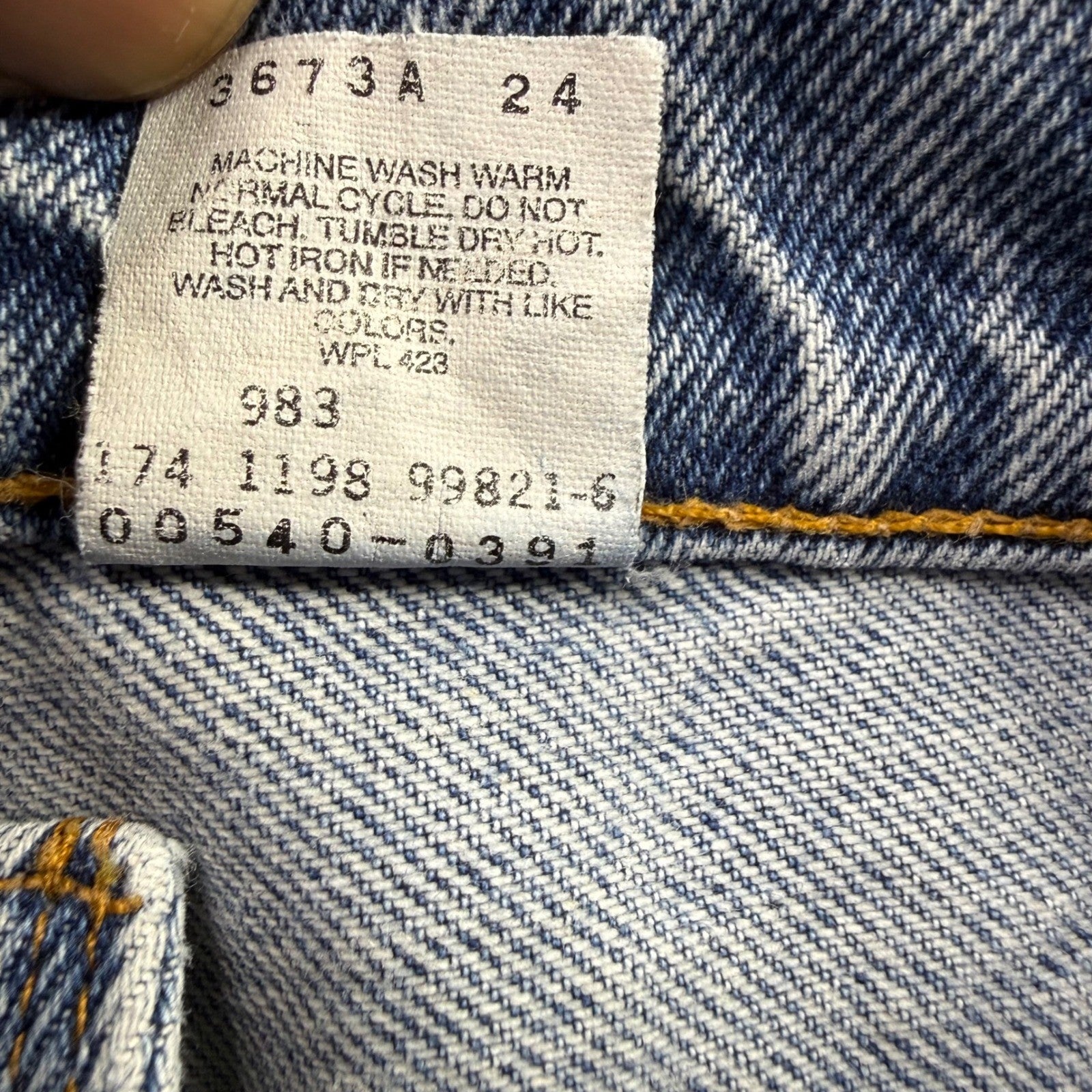 Levi's Relaxed Fit Jeans Mens 36x29 Light Wash Denim YKK Zip Fly