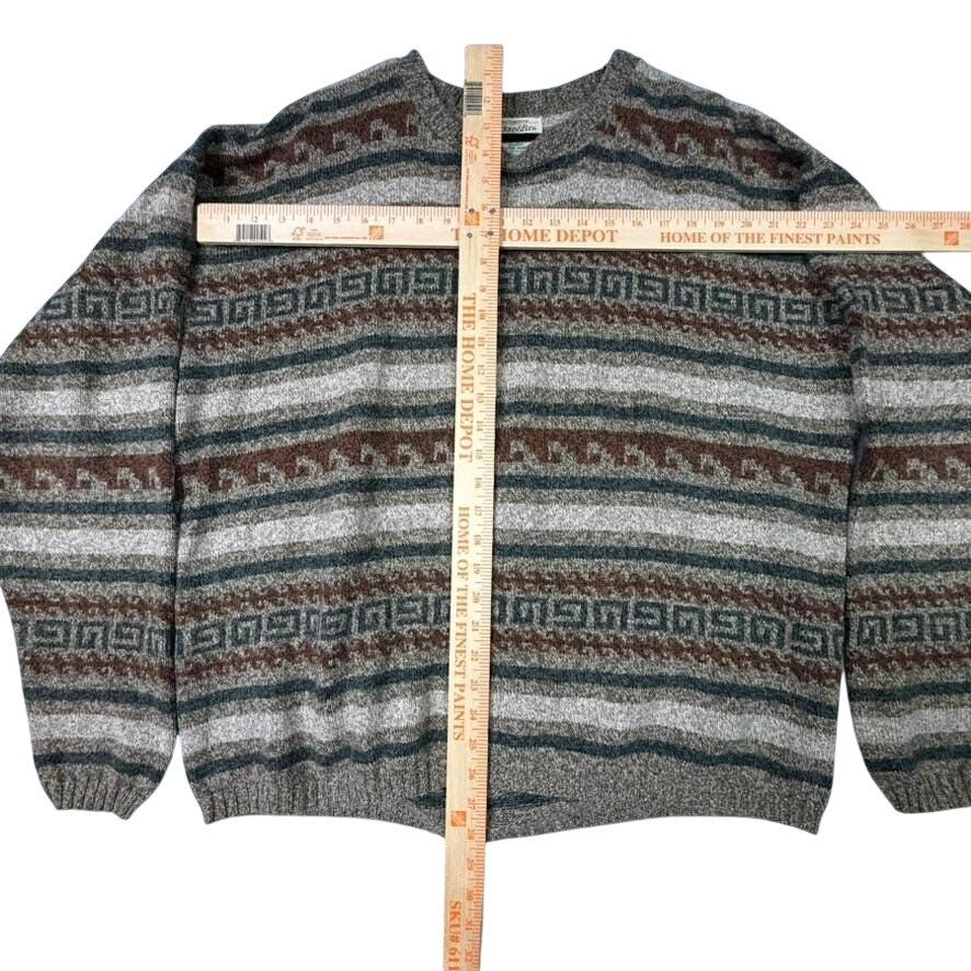 vintage St. John's Bay men's crewneck sweater from the 1990s XL