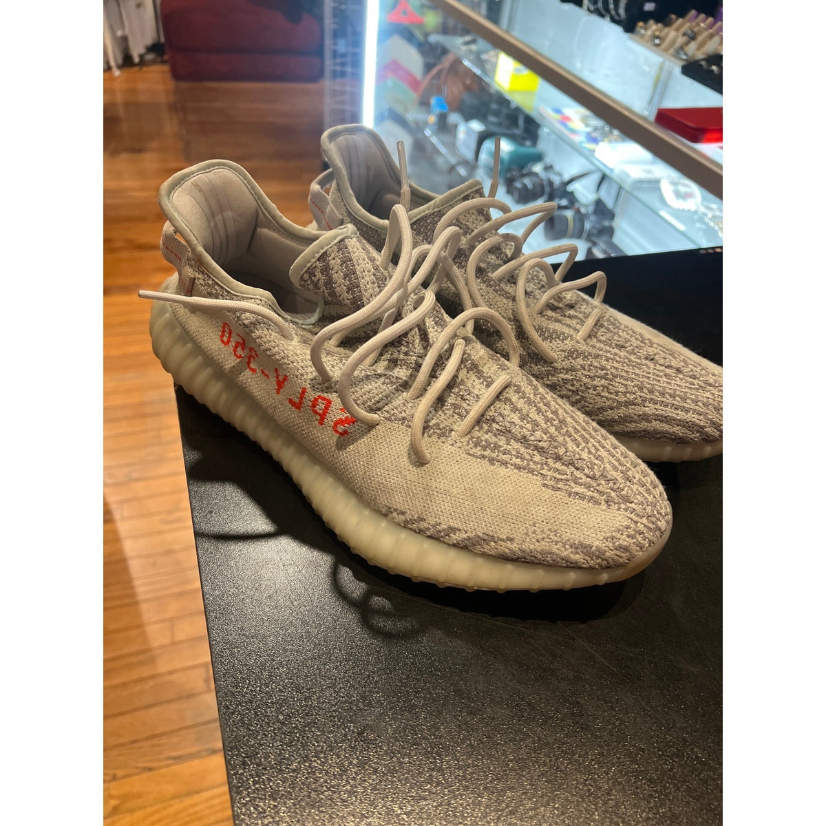 Adidas Yeezy Boost 350 V2 Blue Tint Grey Red B37571 Low Top Sneakers Mens