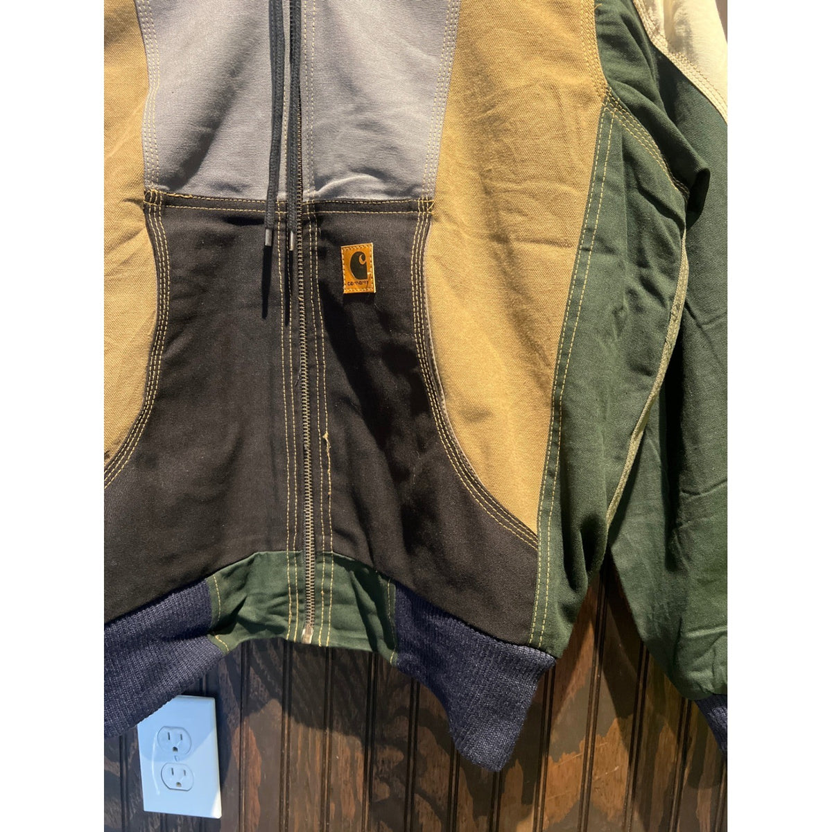 Carhartt Multi Color Patchwork Active Jacket Hooded Canvas Work Bomber Large