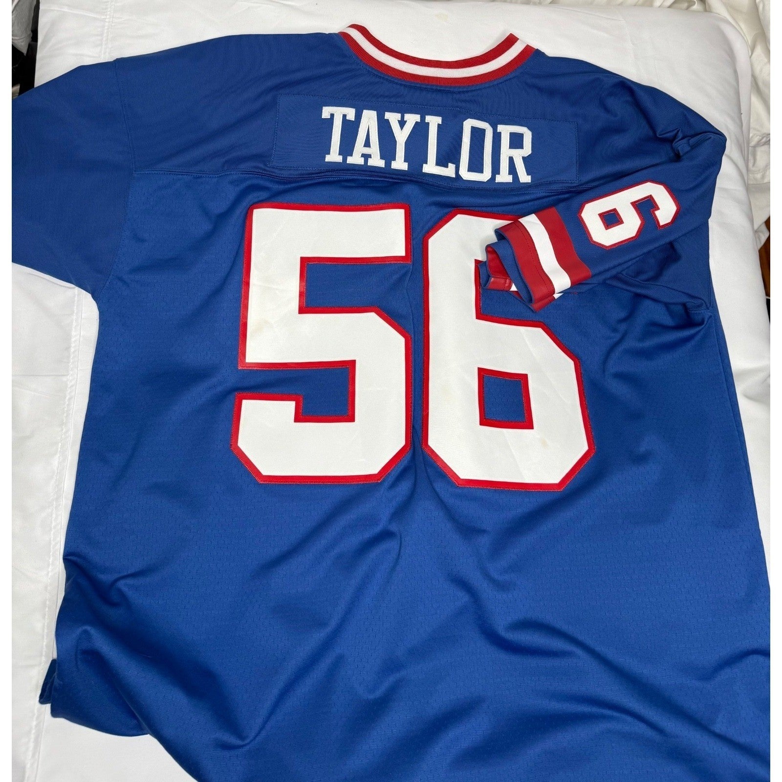 100% Authentic Lawrence Taylor Mitchell & Ness 1986 Giants Jersey Size 52 2XL