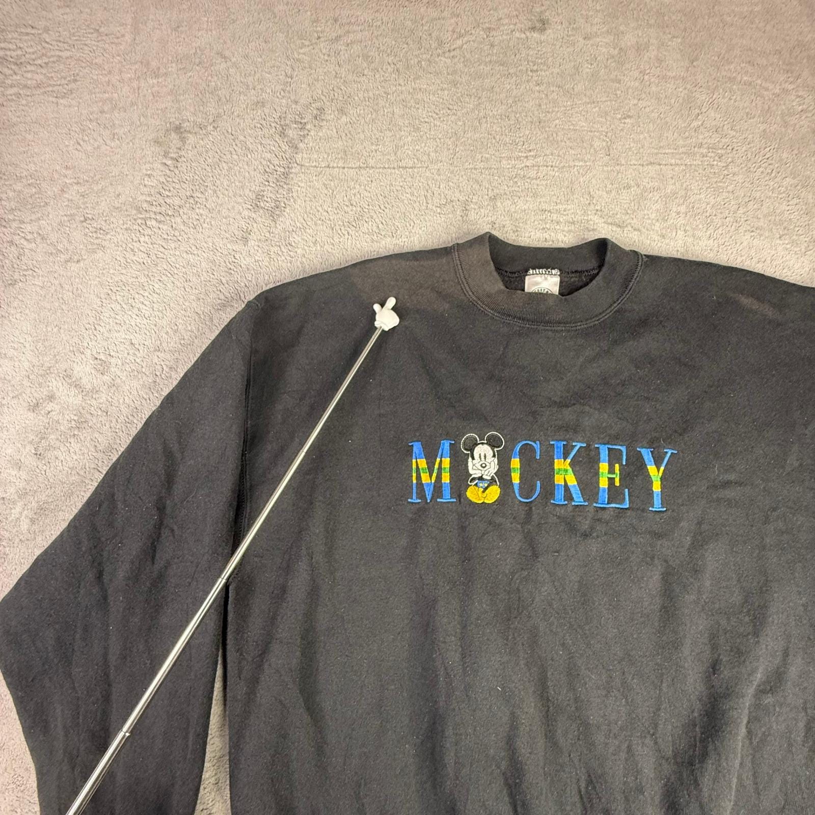 Vintage Mickey & Co Disney Sweatshirt XL Black Embroidered Donnkenny Crewneck