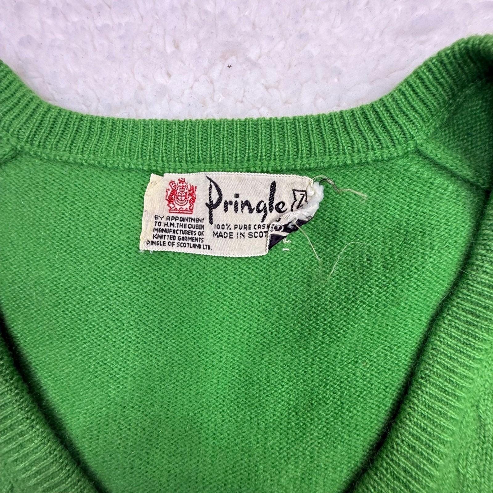 Pringle Scotland Pure Cashmere V Neck Sweater Womens 38 Green Made in Scotland