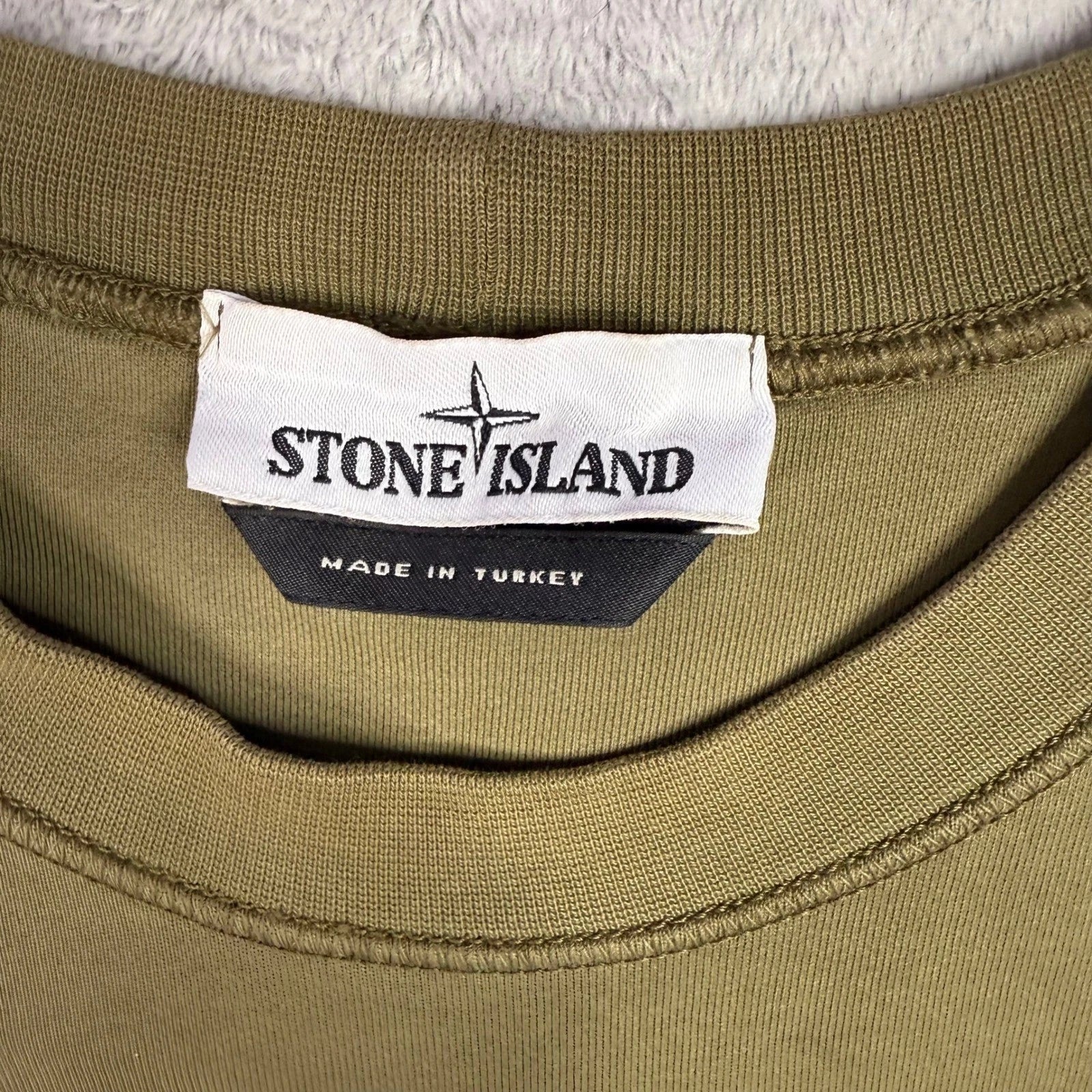Stone Island Crewneck Sweatshirt Olive Green Mens Long Sleeve Badge Logo
